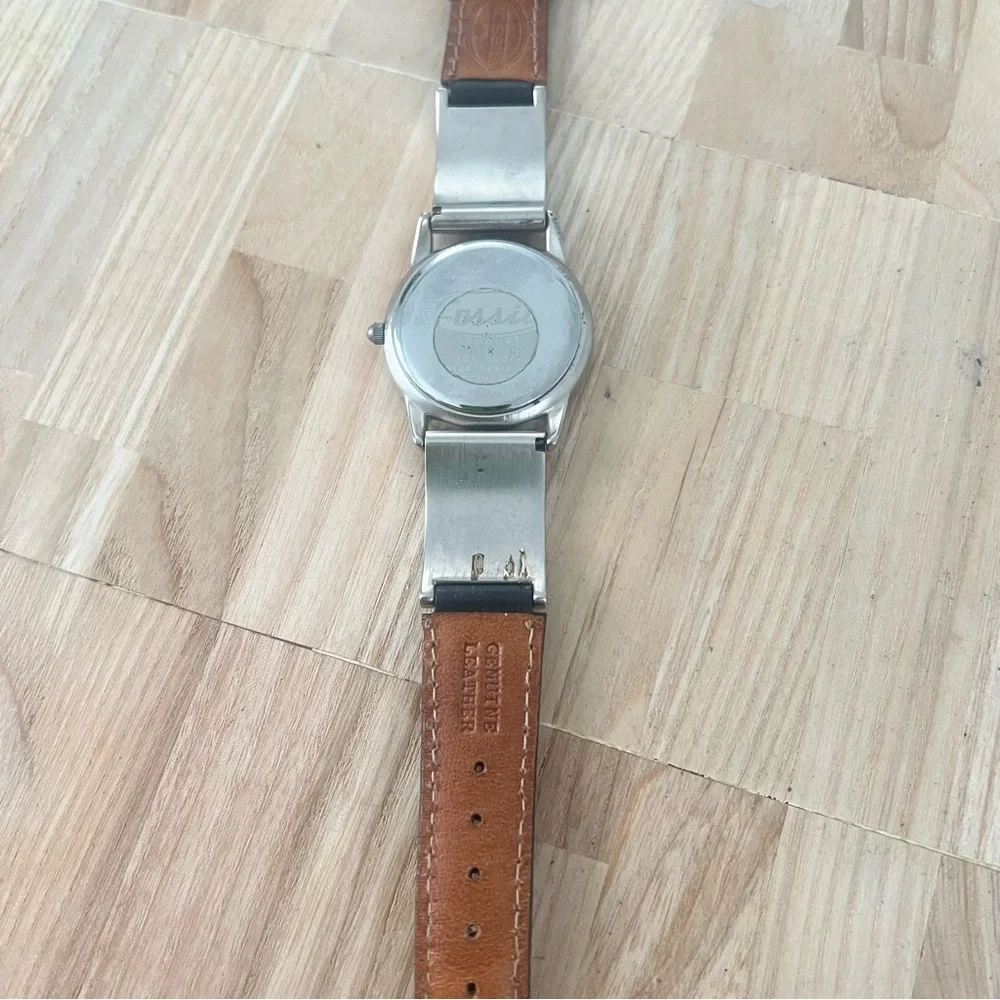 Rare Fossil EC-8722 black leather embossed watch NEW BATTERY